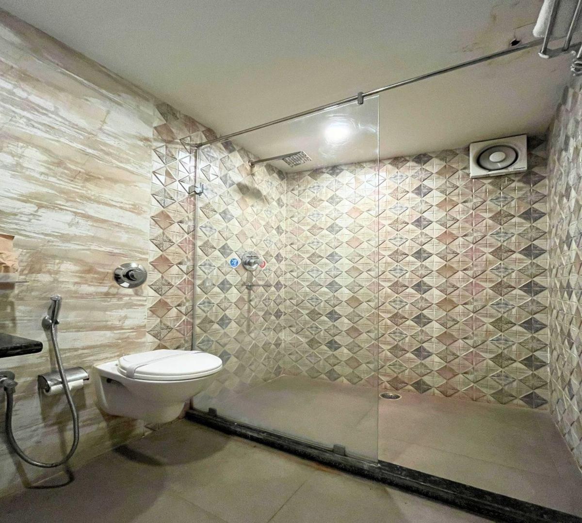 Hotel Runway Inn Pura Raghunath Экстерьер фото