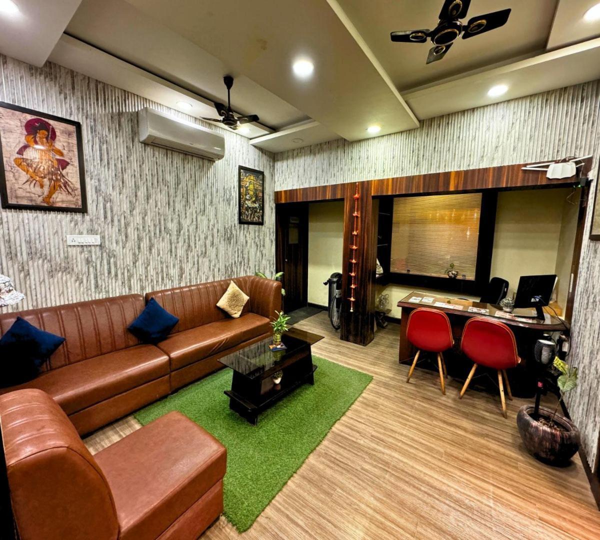 Hotel Runway Inn Pura Raghunath Экстерьер фото