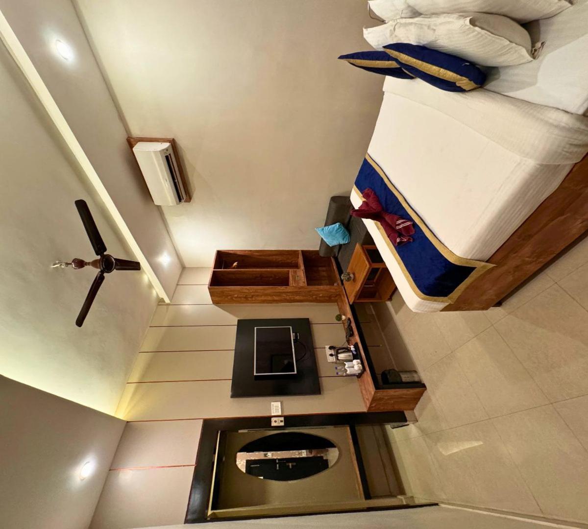 Hotel Runway Inn Pura Raghunath Экстерьер фото