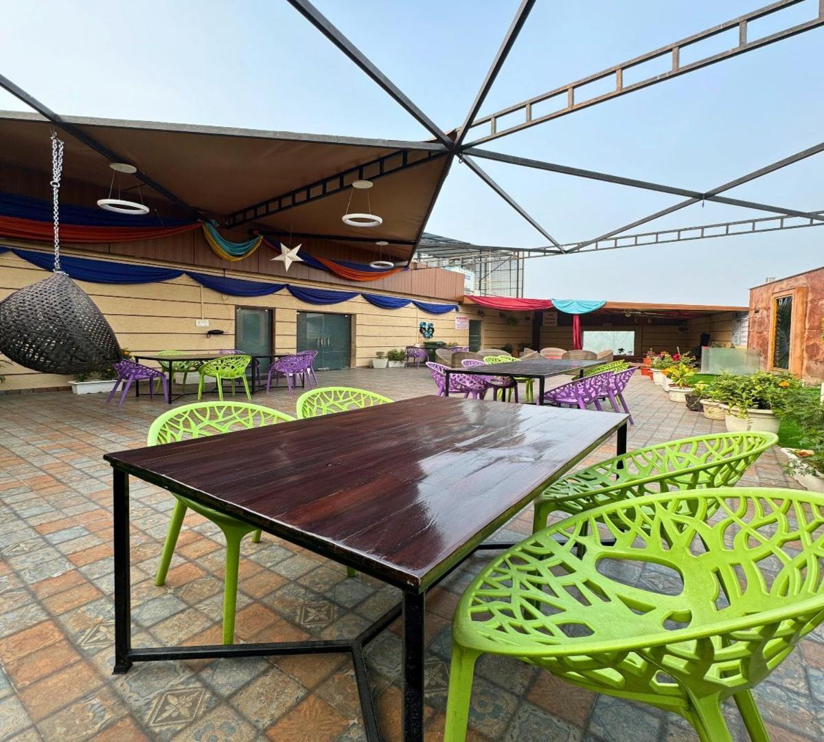 Hotel Runway Inn Pura Raghunath Экстерьер фото